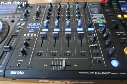 Pioneer CDJ 2000 Nexus NXS DJM 900 SRT DJ Setup