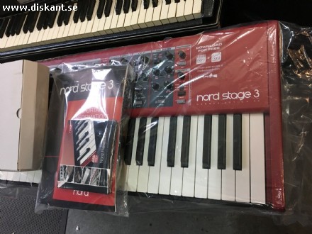 Nord Stage 3 88-key Hammer-Action keyboard Piano