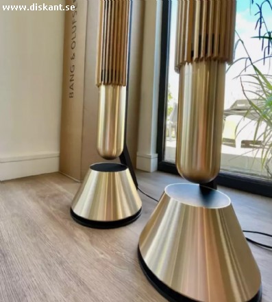Bang & Olufsen BeoLab 28 Högtalare guldton och ek