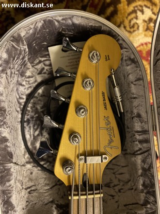 Fender Jazz Five String