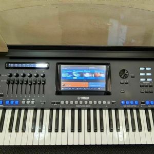 Yamaha Genos Keyboard & Yamaha GNS-MS01 Ljudsystem